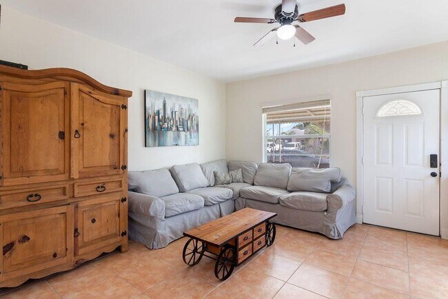 Foto del edificio - 509 Plymouth Rd