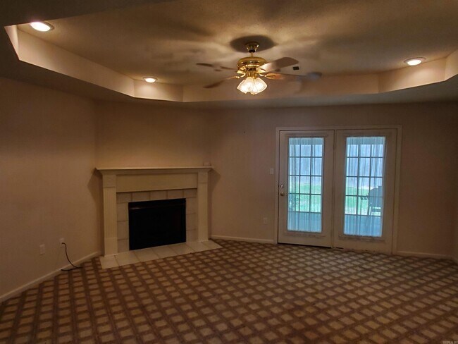 Foto del edificio - 2921 Henson Pl