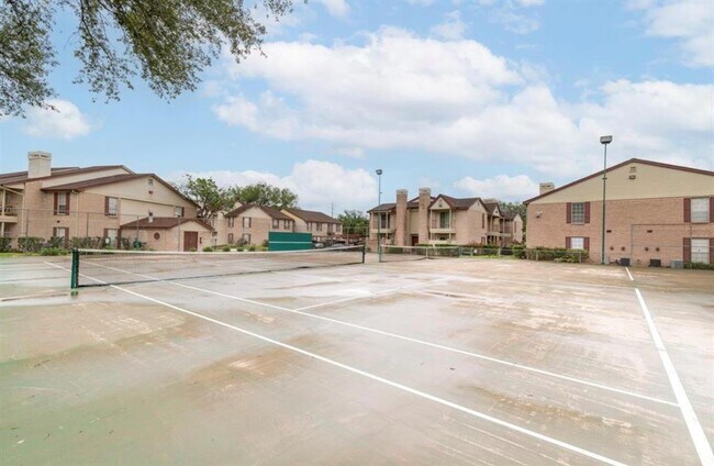 Building Photo - 2120 El Paseo St