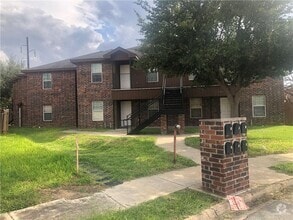 Building Photo - 2901 Whitewing Ave