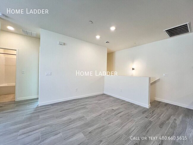 Foto del edificio - 2722 S Cavalier Dr