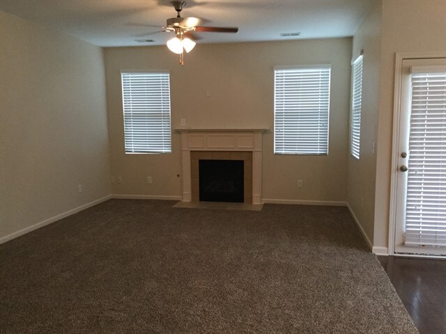 Foto del edificio - 956 Morning Road