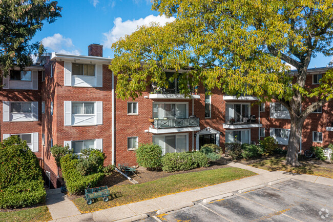 Foto del edificio - Old Orchard Condominiums