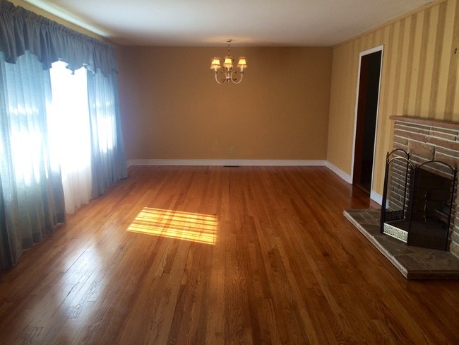 Building Photo - 238 De Lee Dr