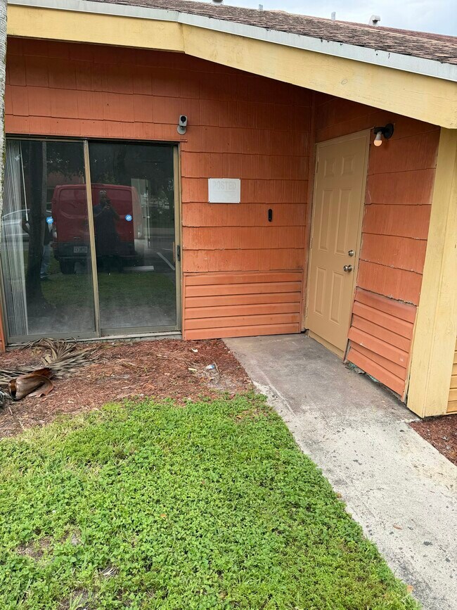 Photo - 2313 NW 55th Terrace Townhome