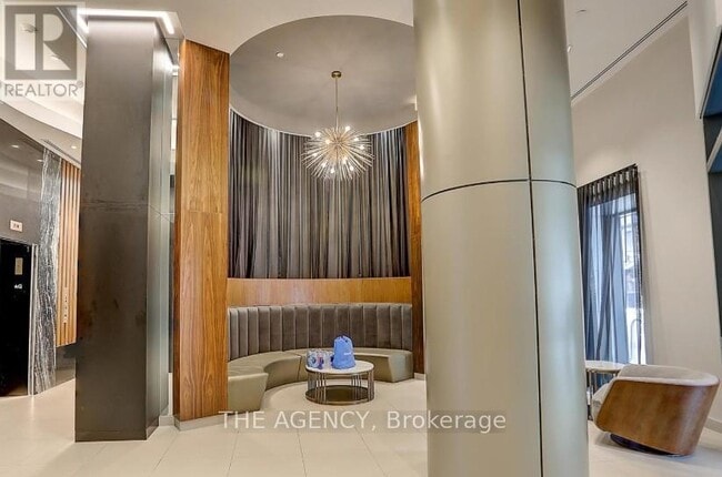 Building Photo - 99 John St