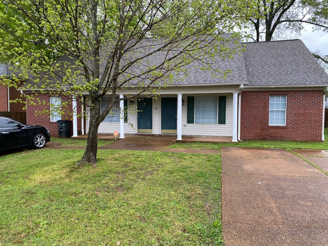 245 Tinker Hill Cv Unit R, Jackson, TN 38305 Apartments in Jackson