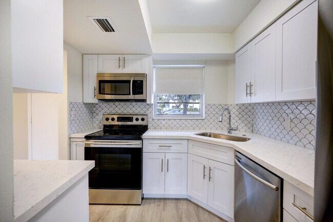 Foto del edificio - 18081 SE Country Club Dr