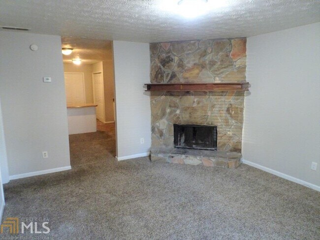 Building Photo - 5383 Ridgemere Ct