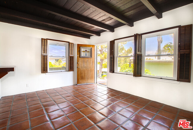 Foto del edificio - 2454 7th St