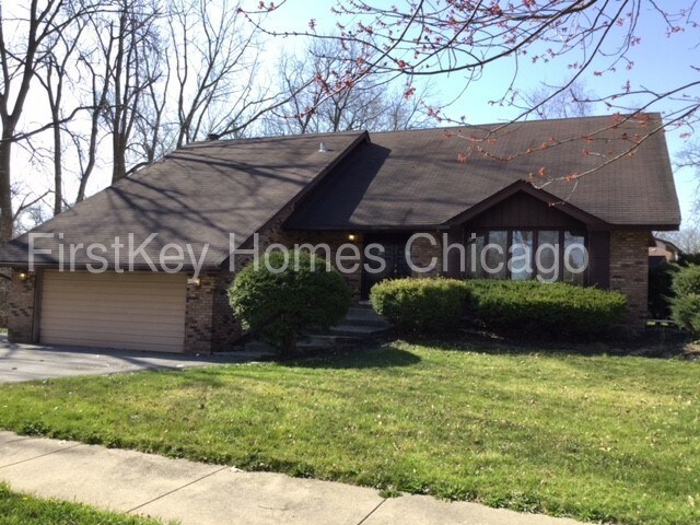 Foto principal - 707 Rose Ln