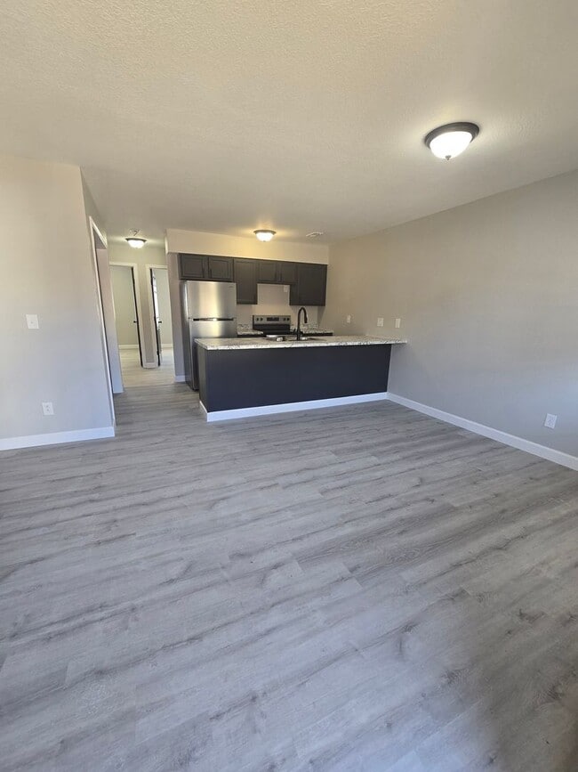 Foto del edificio - 2 Bedroom , 1 Bathroom Apartment!