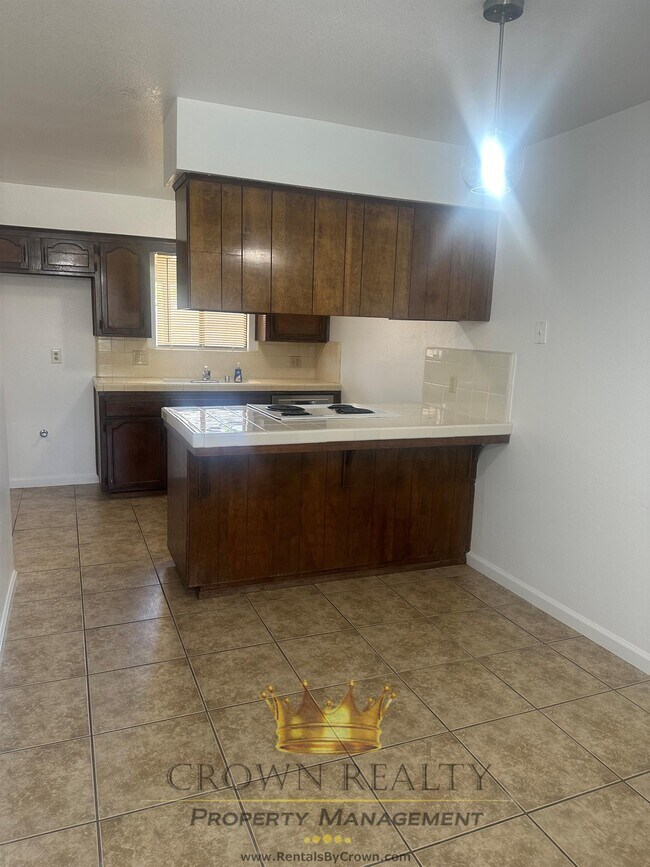 Foto del edificio - 423 E Roosevelt Ave