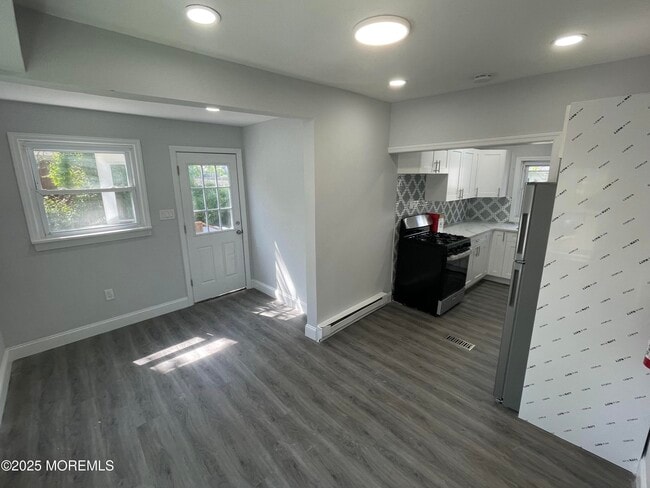 Foto del edificio - 413 Ridge Ave