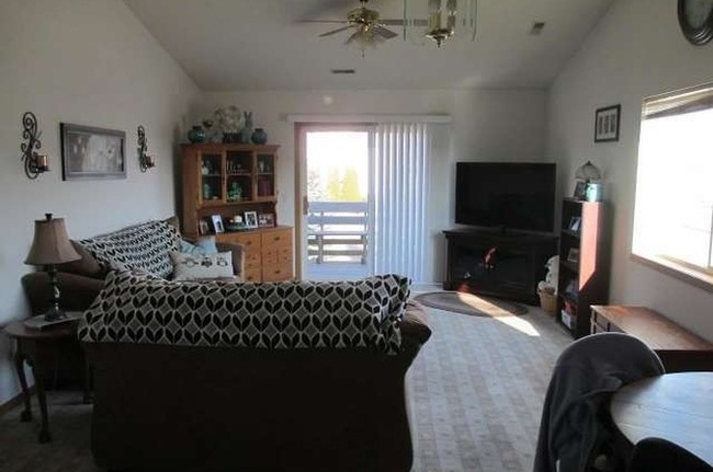 living - 1201 Silver Dr