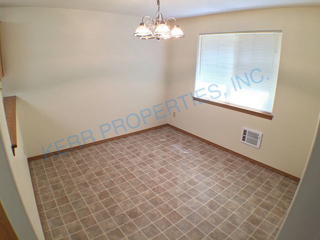 Building Photo - Modern 2-Bed, 2-Bath Multiplex in Gresham – 1126 Sq Ft of Comfortable Living!