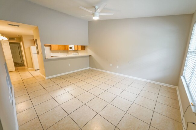 Building Photo - 241 Dixie Dr