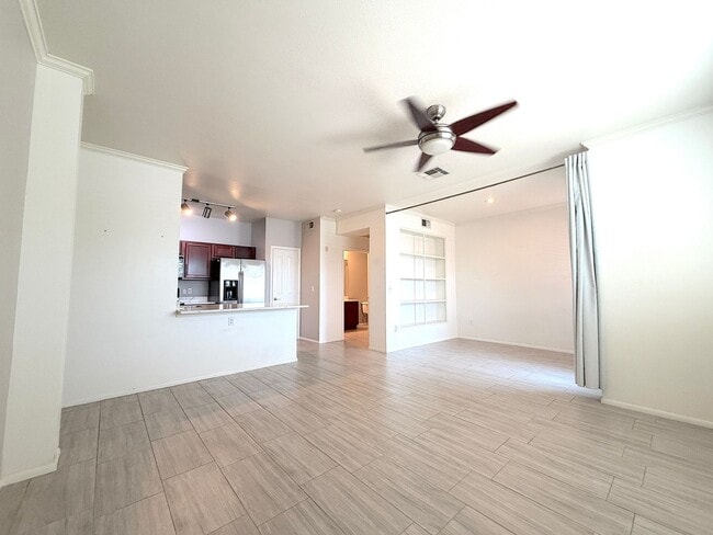 Building Photo - 16013 S Desert Foothills Pky