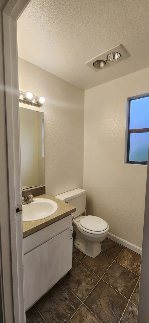 Building Photo - 622 91st Ave SE