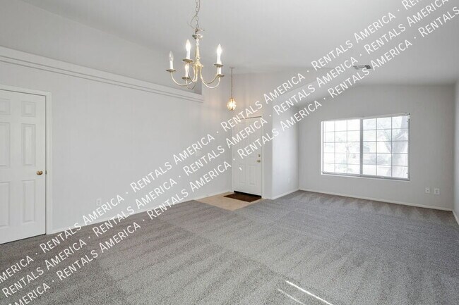 Foto del edificio - 6659 E Flynn Ave