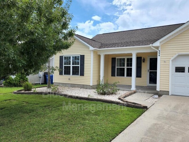 Building Photo - 324 Rose Bud Ln