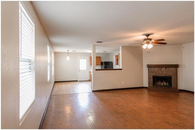 Building Photo - 1705 Carolina Ridge Way