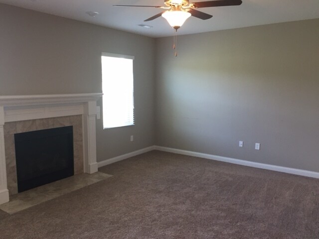 Foto del edificio - Lease or Lease Option Newly Built Home In ...