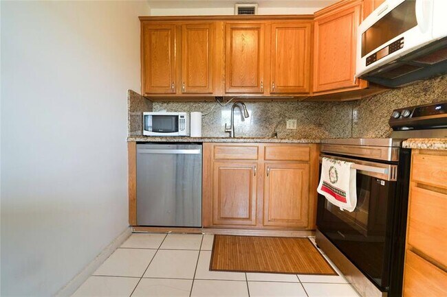 Foto del edificio - 300 SW 134th Way