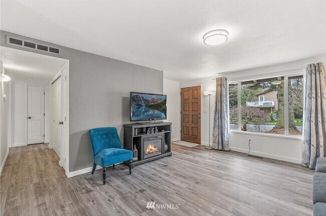 Foto del edificio - 12442 98th Ave NE