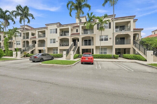 Foto del edificio - 5860 W Sample Rd