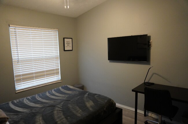 Foto del edificio - 320 Brown St St