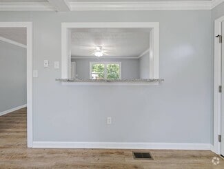 Building Photo - 111 Hill-N-Dale Dr
