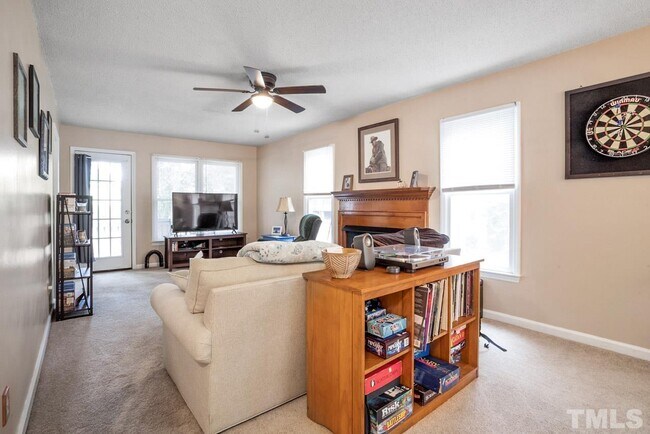 Living Room - 1725 Kingston Heath Way