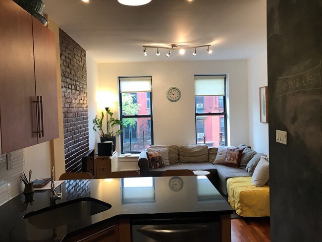 Foto del edificio - WEST 133 STREET