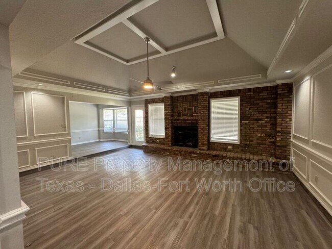 Building Photo - 7729 Red Oak St