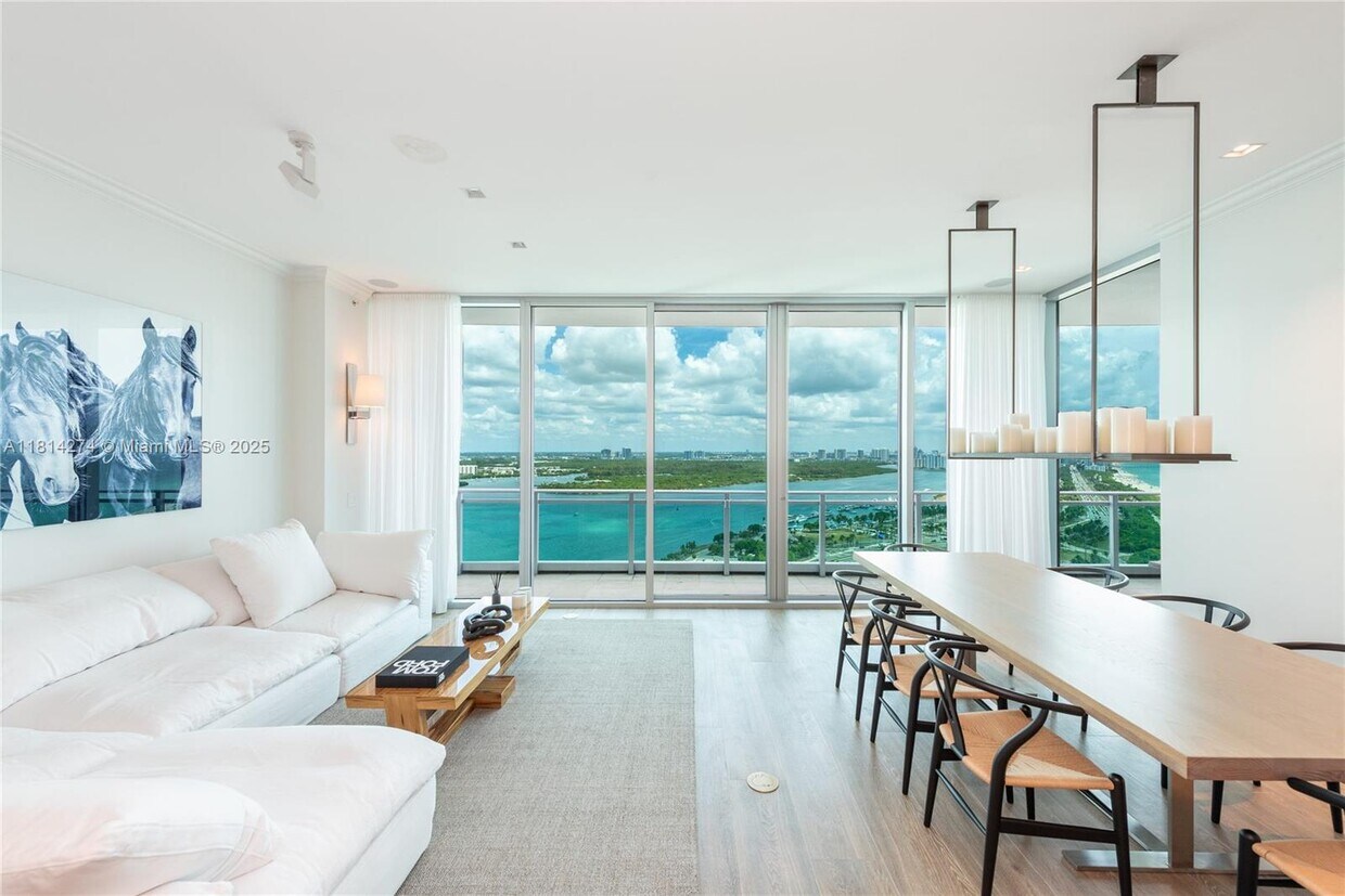 Foto principal - 10295 Collins Ave
