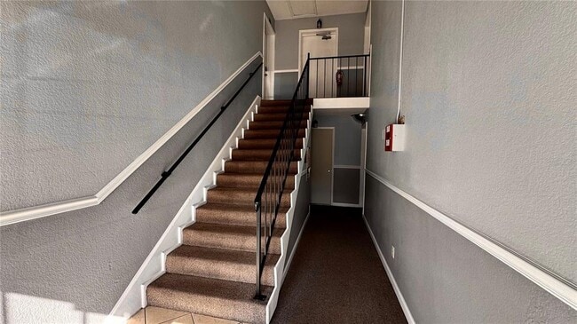 Building Photo - 205 Lewfield Cir