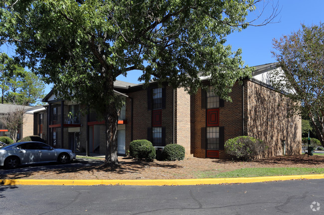 Building Photo - The Benton Apartment Homes