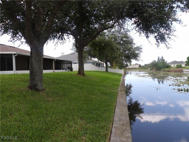 Foto del edificio - 1325 Gleason Pkwy