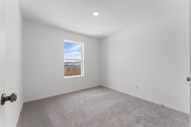 Building Photo - 6406 Breakaway Grv Dr