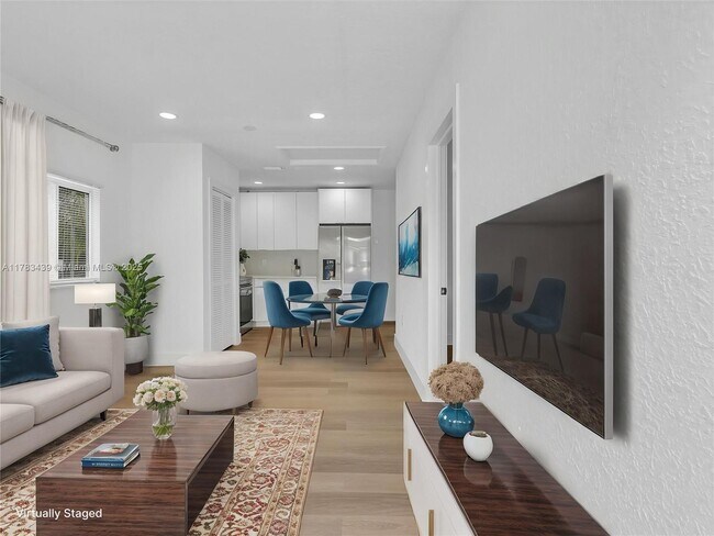 Foto del edificio - 470 NE 165th St