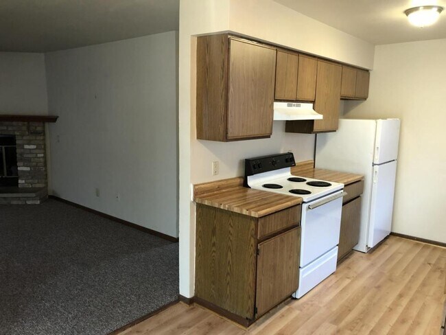 Foto del edificio - 6733 Jacobs Way Unit 2