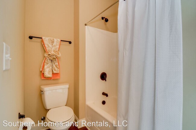 Foto del edificio - 6 br, 5 bath House - 170 Seaton Avenue