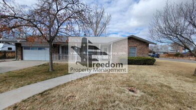 Building Photo - 595 Starlight Dr