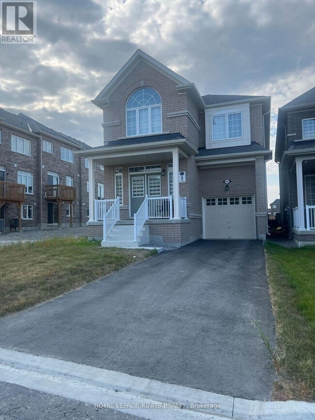 Building Photo - 1052 Matthew Murray Cres