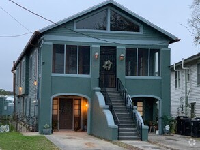 Building Photo - 1808 Moss St