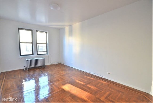 Building Photo - Studio, 1 bath Apartment - 1085 Nelson Avenue