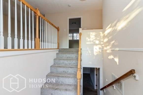 Building Photo - 115 Delmar Dr