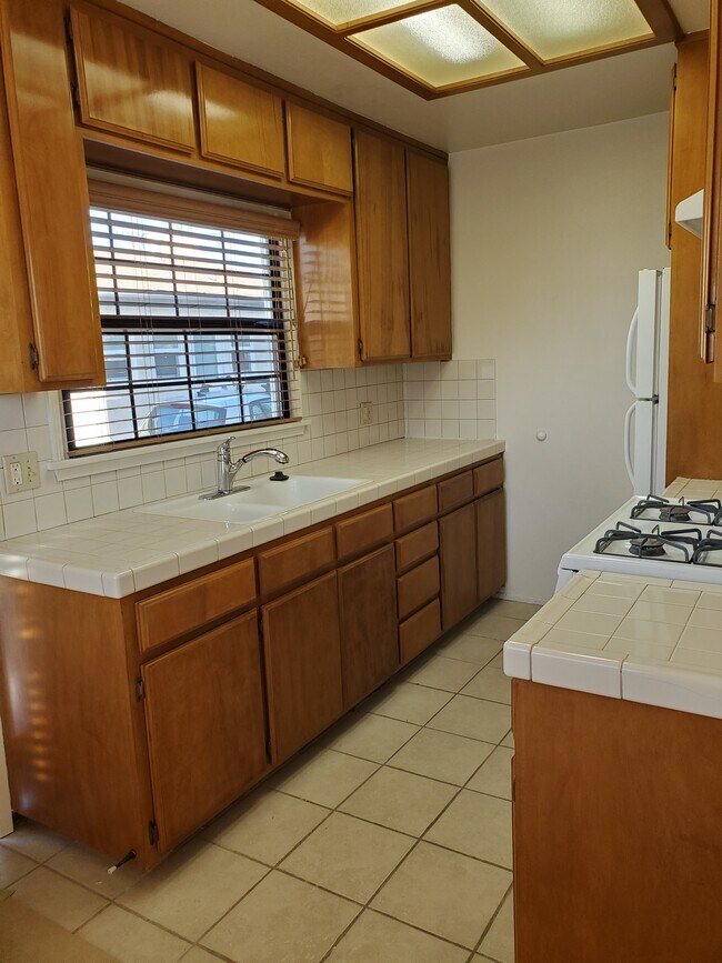 Kitchen window facing North - 8508 Lilienthal Ave