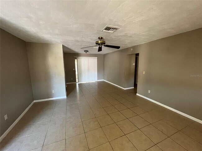 Building Photo - 4514 Cynthia Ln